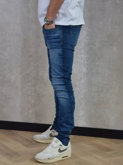 Diesel 0pfau 01 sleenker