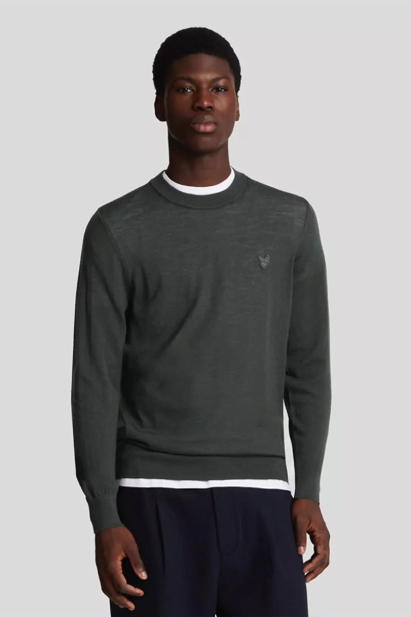 Lyle & Scott Tonal Eagle Merino Crew Neck Jumper 5 Lyle & Scott kn2121vc w635 gunmetal