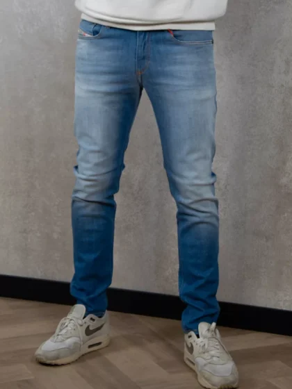 Diesel 0bmbq 01 sleenker