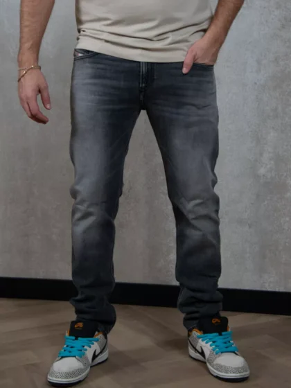 Diesel 0bmbs 02 sleenker