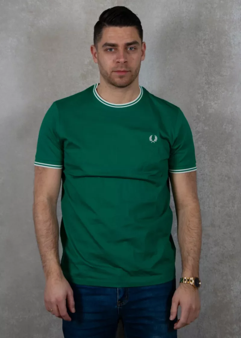 Fred Perry m1588 y37 label green/ecru