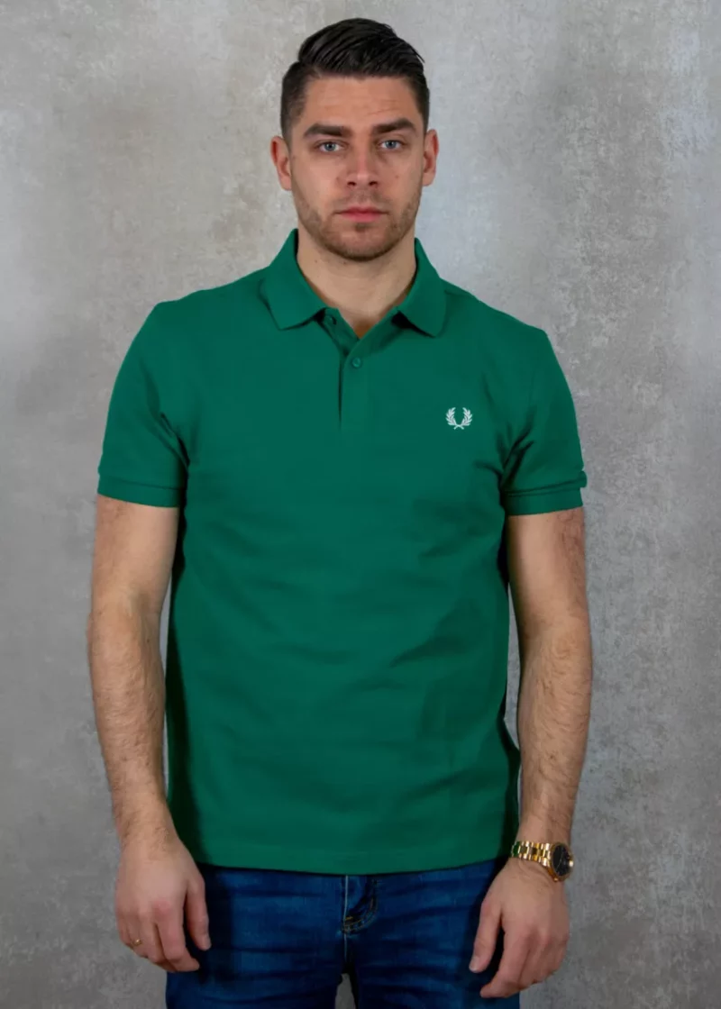 Fred Perry m6000 y37 label green/ecru