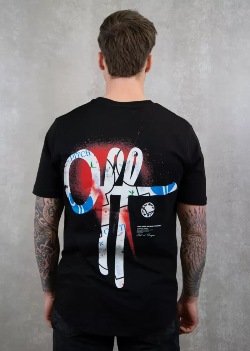 OFF THE PITCH ornament slim fit tee 998 black