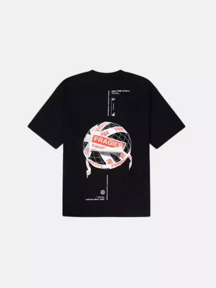 OFF THE PITCH fragile world loose fit tee 998 black