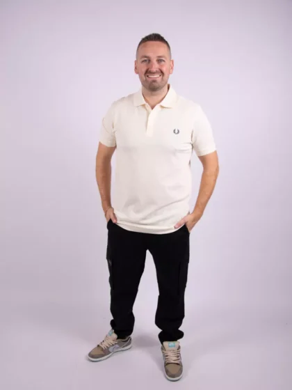 Fred Perry m6000 66a ecru/anchor grey