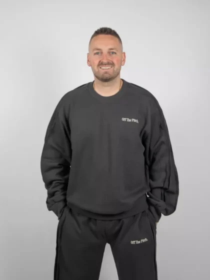 OFF THE PITCH raw edge panel crew 903 dark shadow