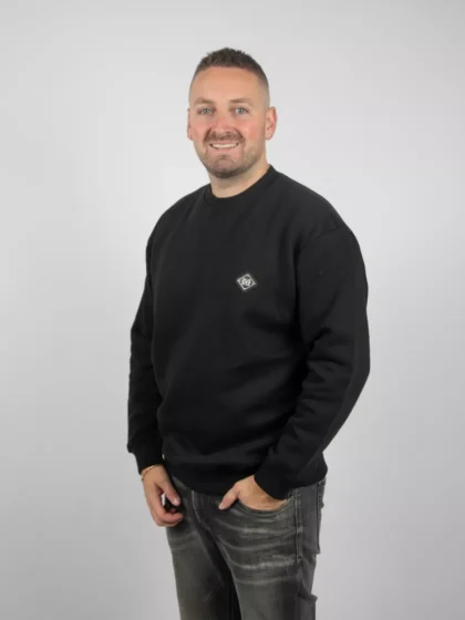 XPLCT plate crewneck black