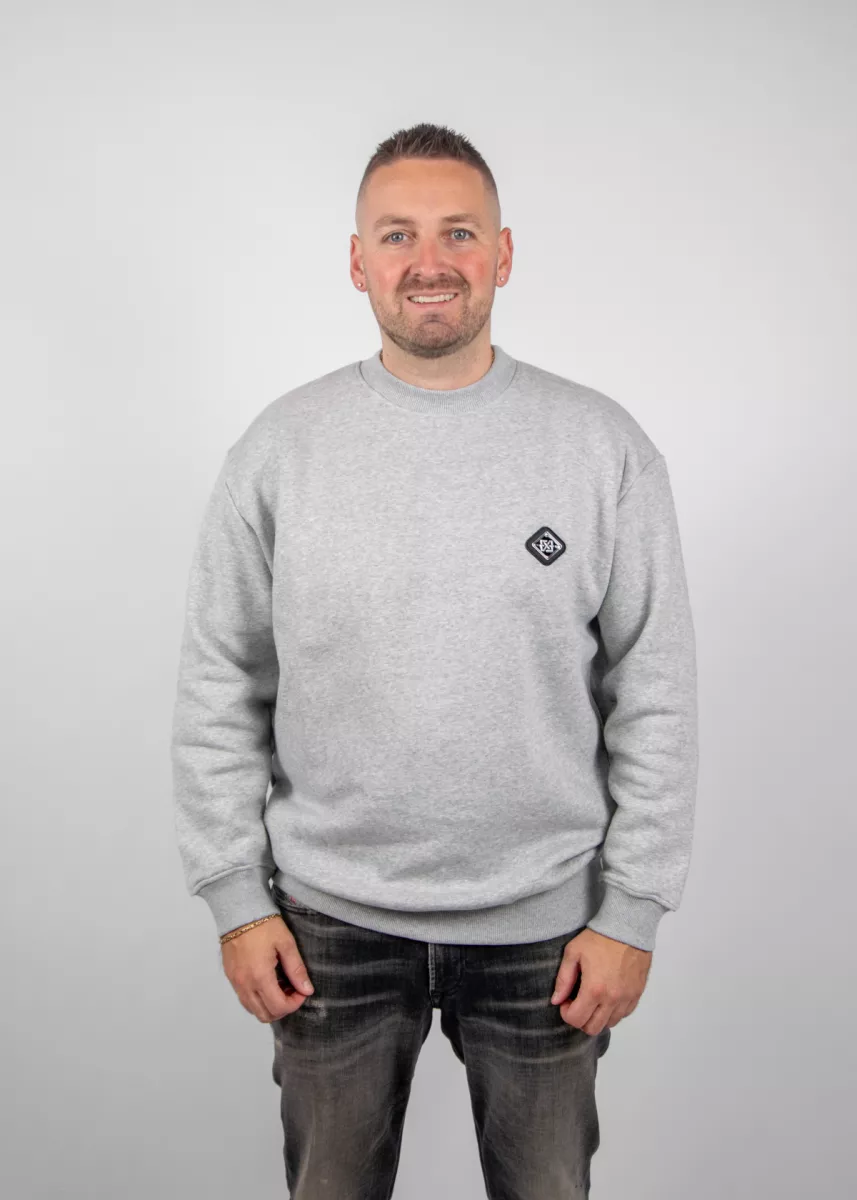 XPLCT plate crewneck grey