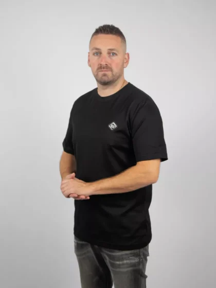 XPLCT plate tee black