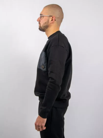 XPLCT shade crewneck black