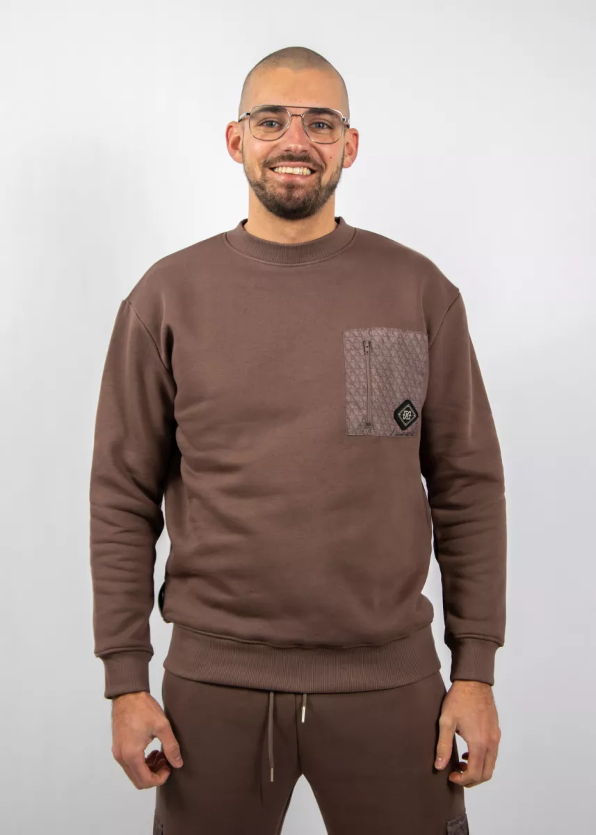 XPLCT shade crewneck deep taupe