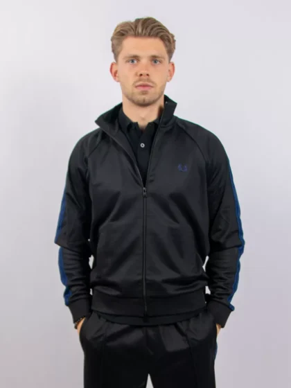 Fred Perry j1325 102 black