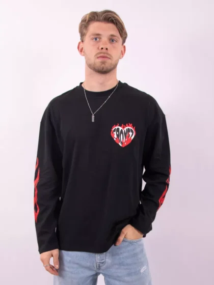 Croyez heart on fire longsleeve vintage black