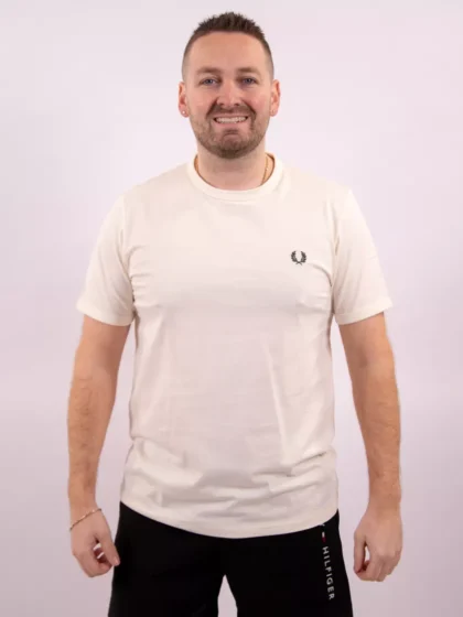 Fred Perry m3519 30b ecru