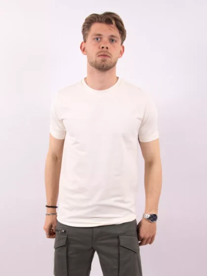 OFF THE PITCH botanic slim fit tee 102