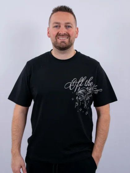 OFF THE PITCH guardian regular fit tee 998