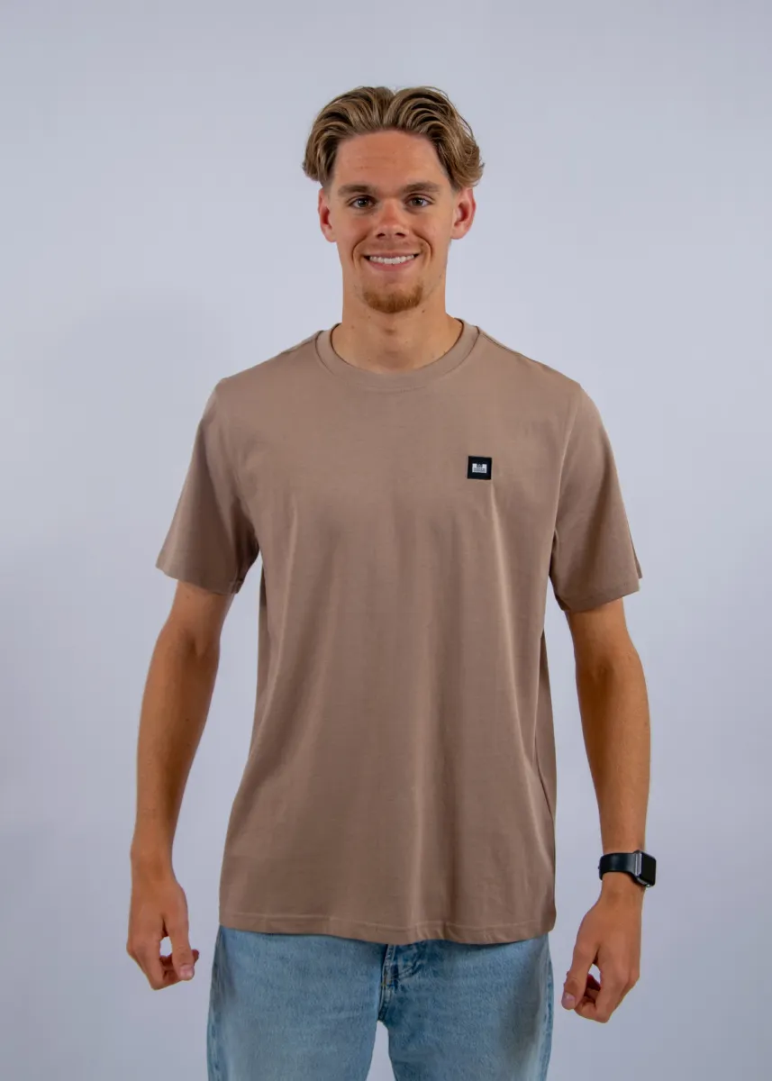 Weekend Offender Brooklands 3 Weekend Offender ts1b01 driftwood
