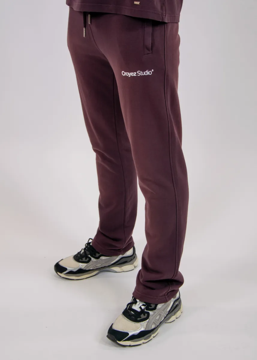 Croyez Studio Faded Straight Leg Sweatpants 4 Croyez studio faded straighty leg swe raisin red