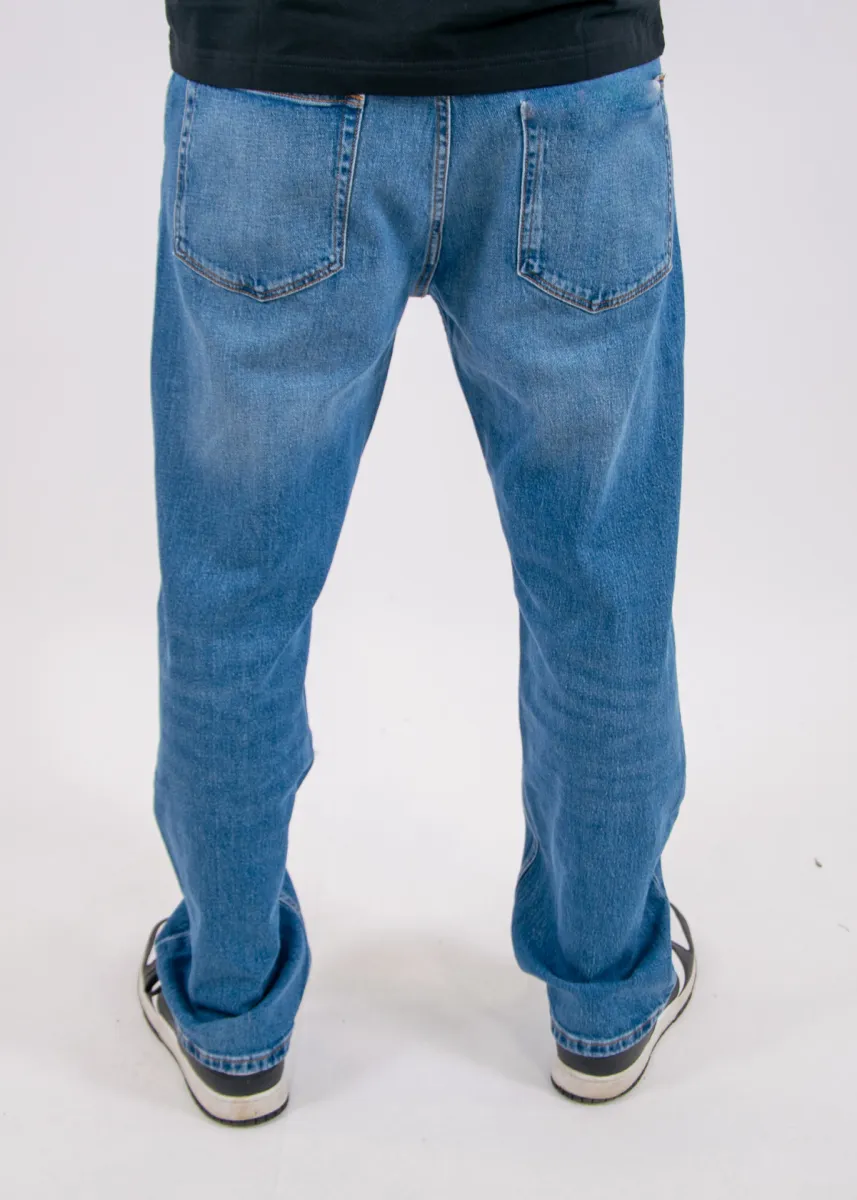 Tommy Jeans Otis Straight Fit Jeans BJ0133 4 Tommy Jeans dm0dm23402 1a5 denim medium