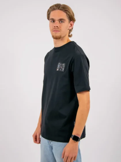 Wrong Friends nelson t-shirt black